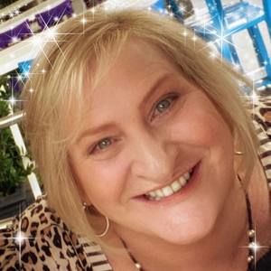 Meet your Posher, Tina